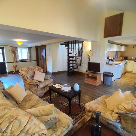 The Old Stables Self Catering Villa Salisbury Buitenkant foto