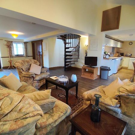 The Old Stables Self Catering Villa Salisbury Buitenkant foto
